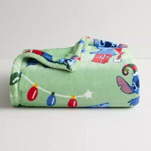 NEW 2025 DISNEY LILO & STITCH HOLIDAY CHRISTMAS LIGHTS THROW BLANKET THE BIG ONE